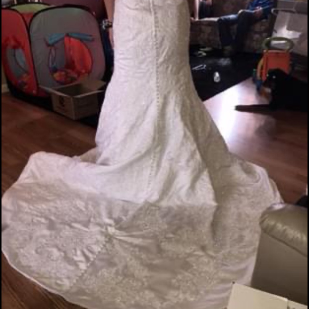 Wedding dress